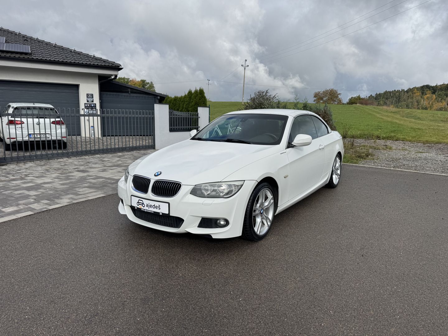 BMW 330d E93 cabrio image 1