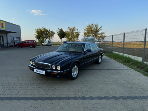 Jaguar XJ 4.0 V8 image 1