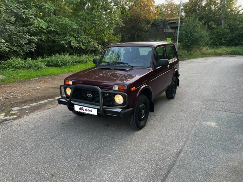 Lada Niva 4x4 1.7i image 1