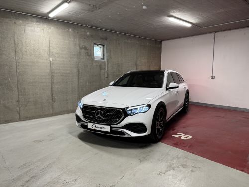 Mercedes-Benz E300de 4-Matic All-Terrain image 1