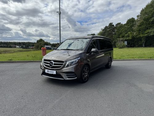 Mercedes-Benz V220d image 1