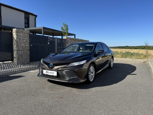 Toyota Camry 2.5i Hybrid image 1