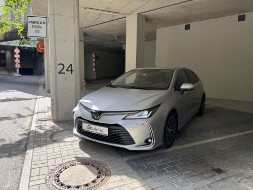 Toyota Corolla 1.6 VVT-i  image 1