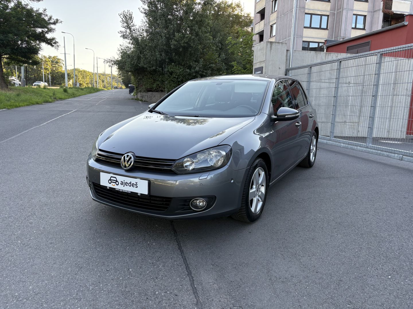 Volkswagen Golf 1.4 TSI image 1