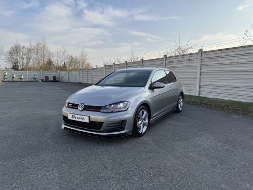 Volkswagen Golf GTI image 1
